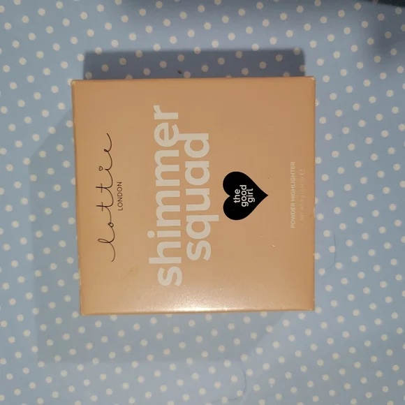 Powder Highlighters - Picture 4 of 7